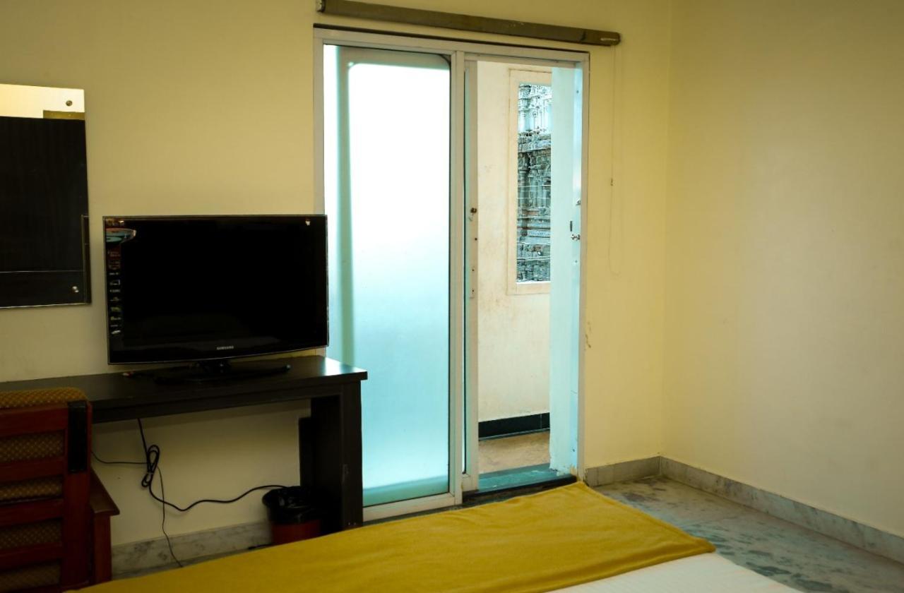 Hotel Arunachala Tiruvannámalaj Kültér fotó